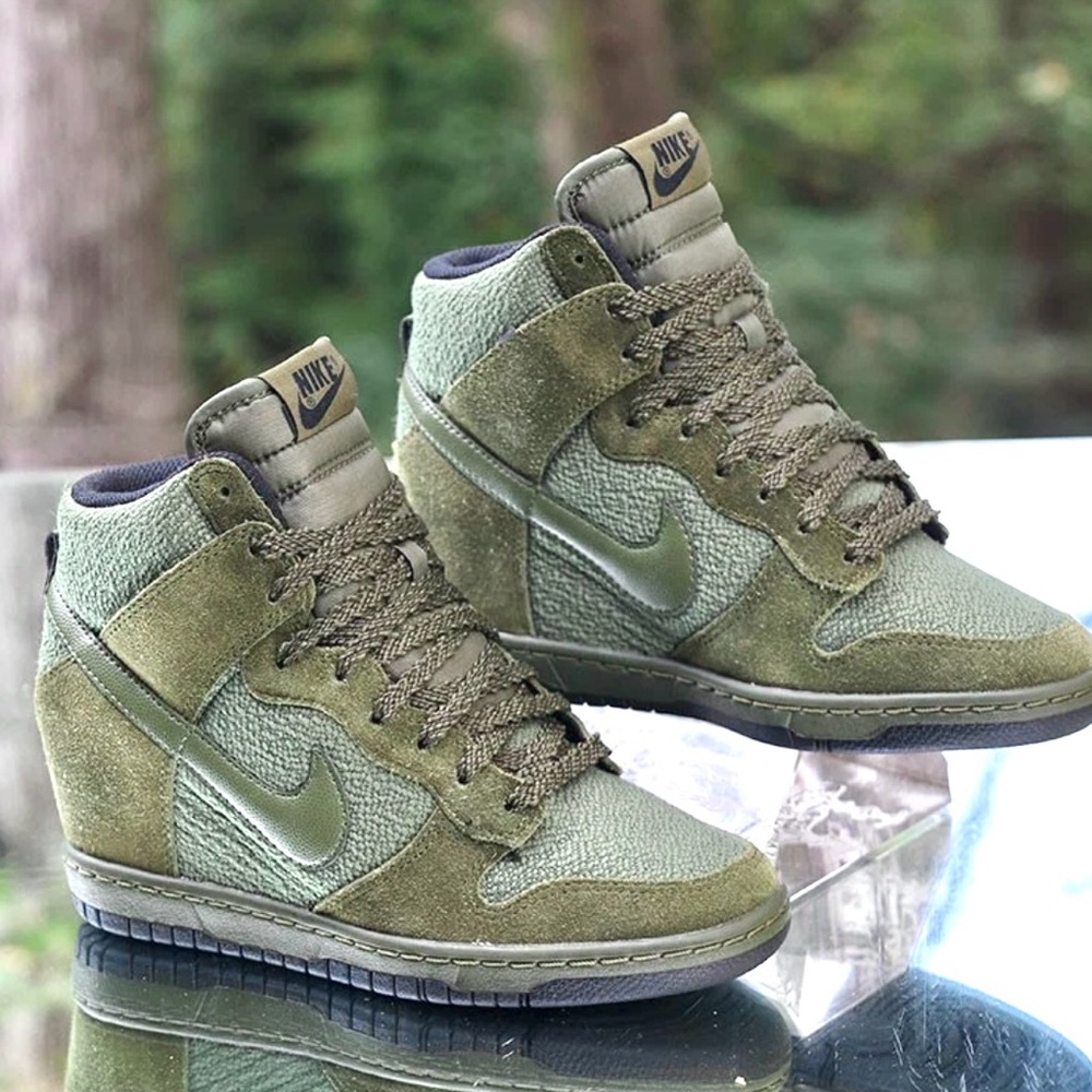 Nike Wedge Sneakers - Picture 4 of 8
